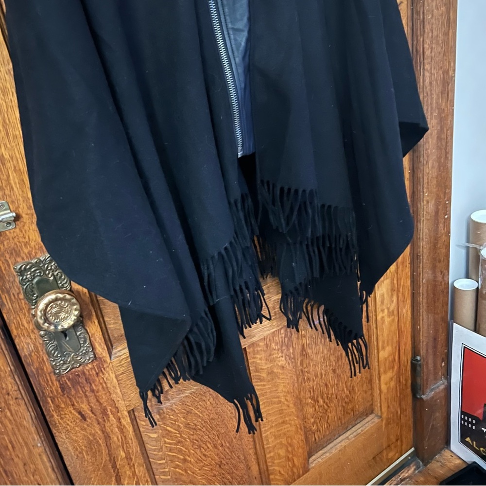 New York & Company Black Fringe Poncho Faux Leather Moto Zip Wrap M/L 3361 - Picture 5 of 11